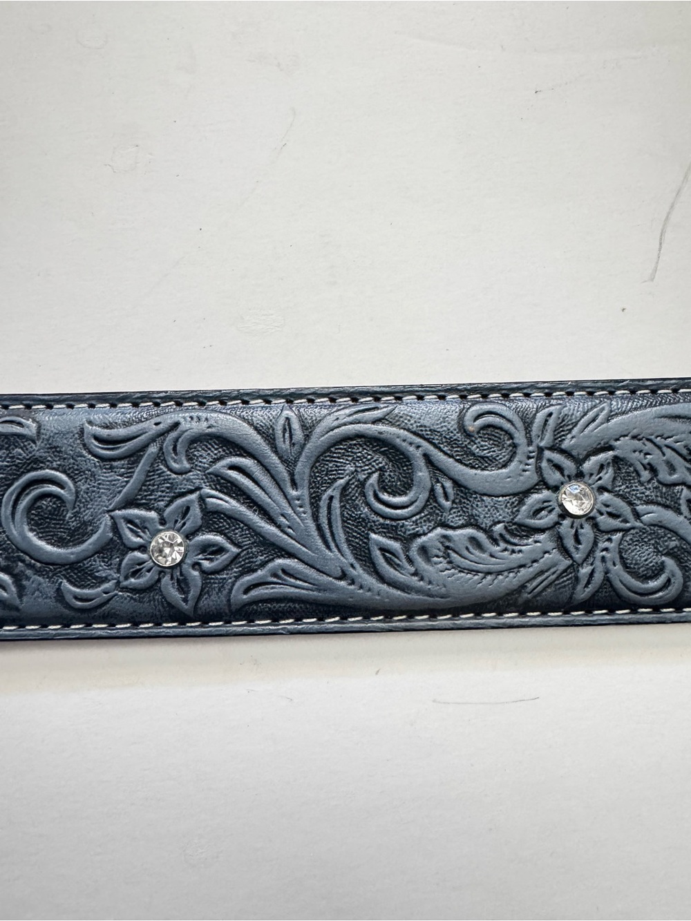 Justin Blue Tooled Floral Leather Belt size 34 - Picture 5 of 7